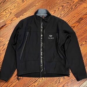 Arc'teryx Men's Performance Jacket in Black